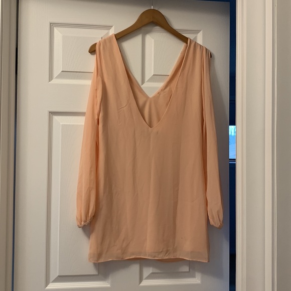 NASTY GAL light pink dress - Picture 3 of 7